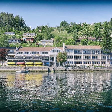 Strand Fjordhotel Улвик Екстериор снимка